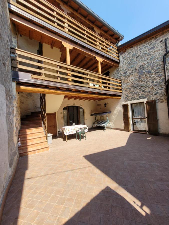 La Casa Sull' Altopiano Mountain Lake Iseo Hospitality ボッシコ エクステリア 写真